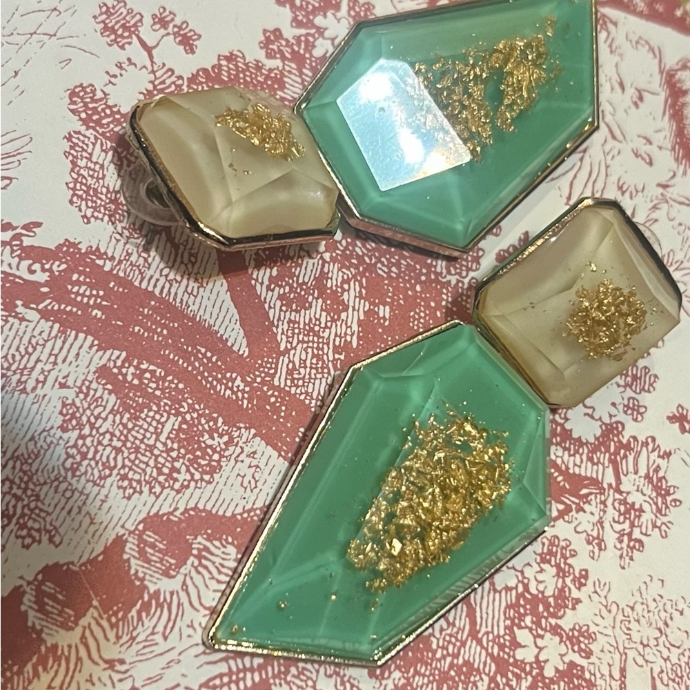 Elegant Green and Gold Earrings